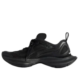 Circuit Sneaker “Black” 793945WFLGY1000