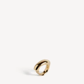 Eisa ring in shiny gold Eisa ring in shiny gold