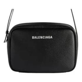 Everyday Medium Camera Bag “Black” 67926715YUN1090