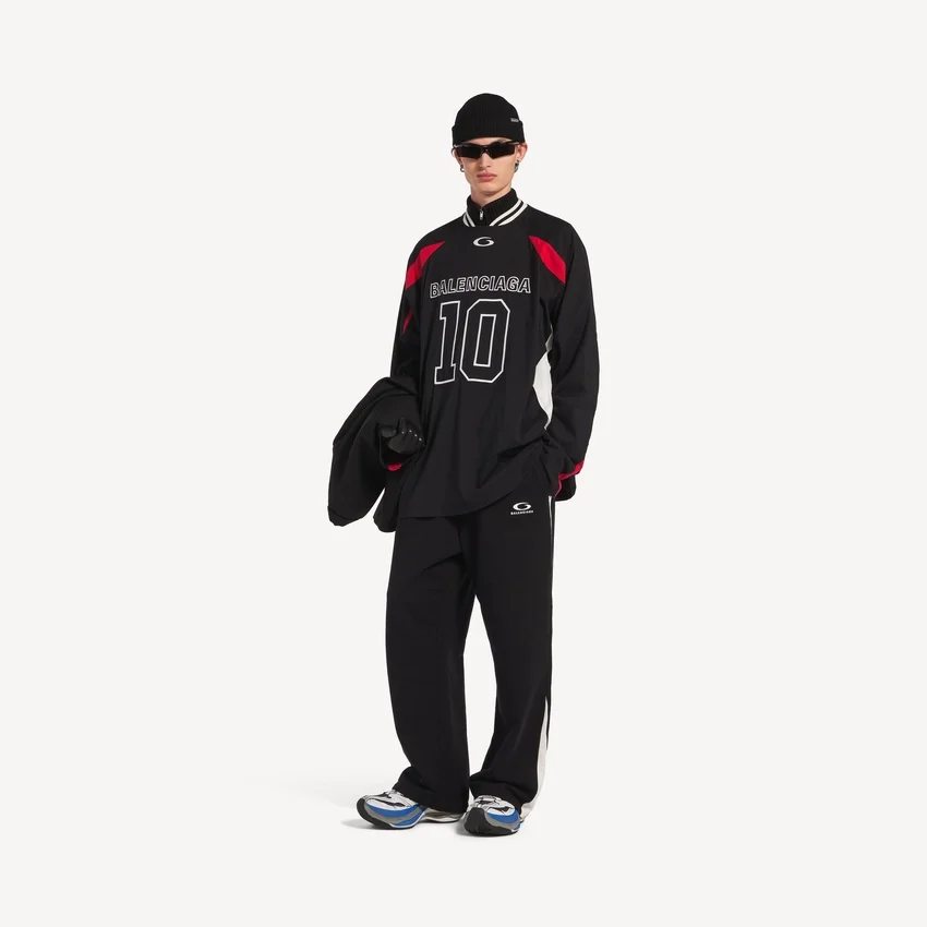 Men’s balenciaga | nba collaboration oversized long sleeve t-shirt in black/multicolor Men’s balenciaga | nba collaboration oversized long sleeve t-shirt in black/multicolor