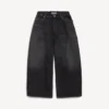 Men’s curved jeans in black Men’s curved jeans in black