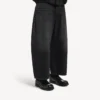 Men’s curved jeans in black Men’s curved jeans in black