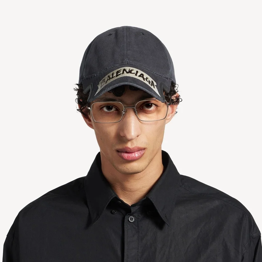 Men’s masking tape cap in faded black Men’s masking tape cap in faded black