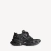 Men’s runner sneaker in black Men’s runner sneaker in black