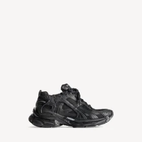 Men’s runner sneaker in black