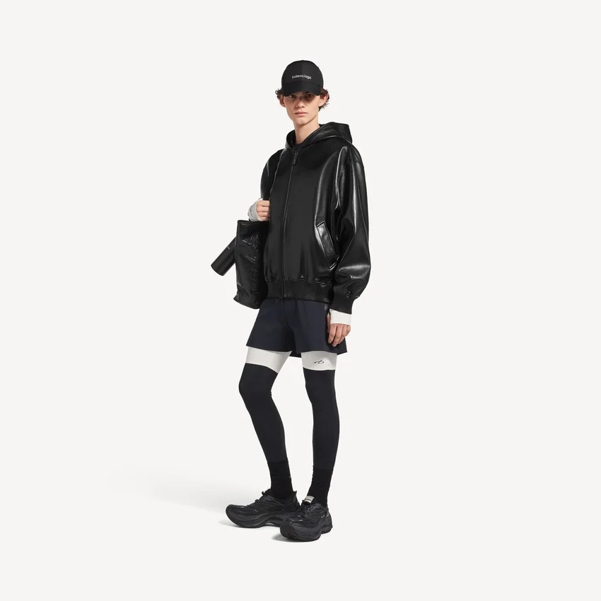 Men’s short hooded coat in black Men’s short hooded coat in black