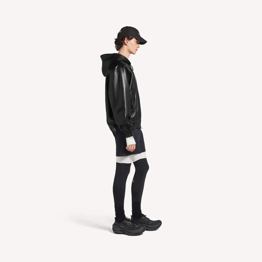 Men’s short hooded coat in black Men’s short hooded coat in black
