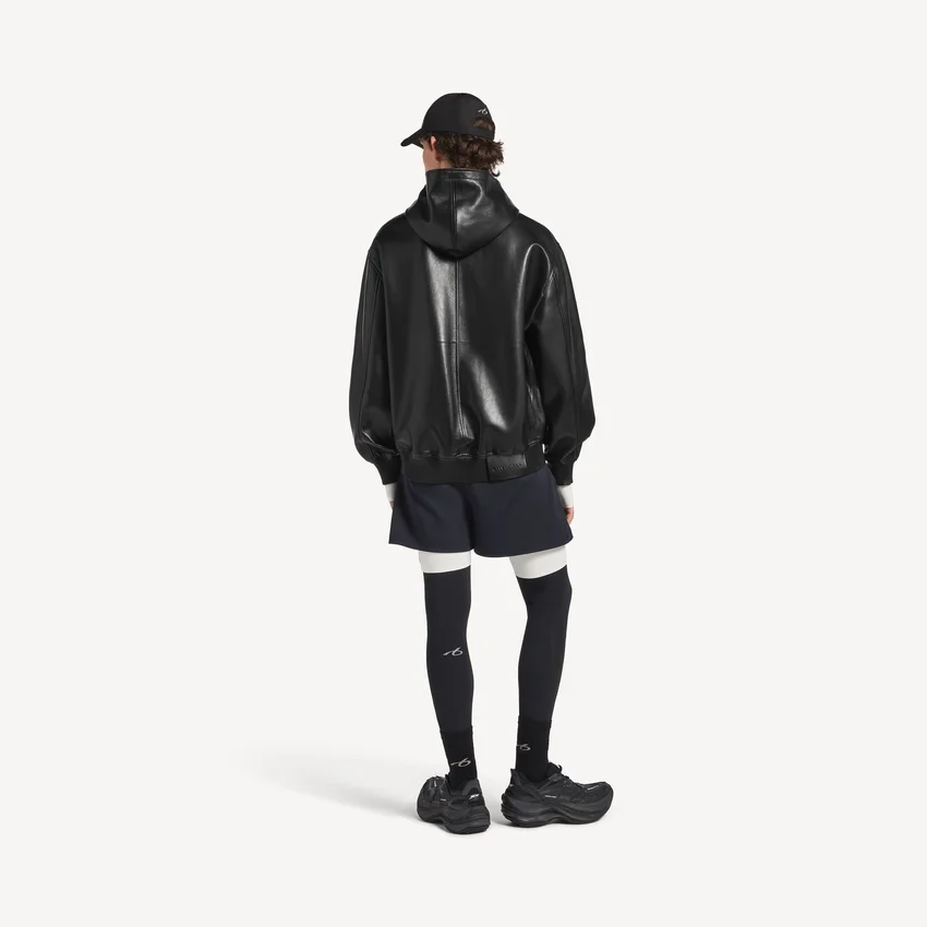 Men’s short hooded coat in black Men’s short hooded coat in black