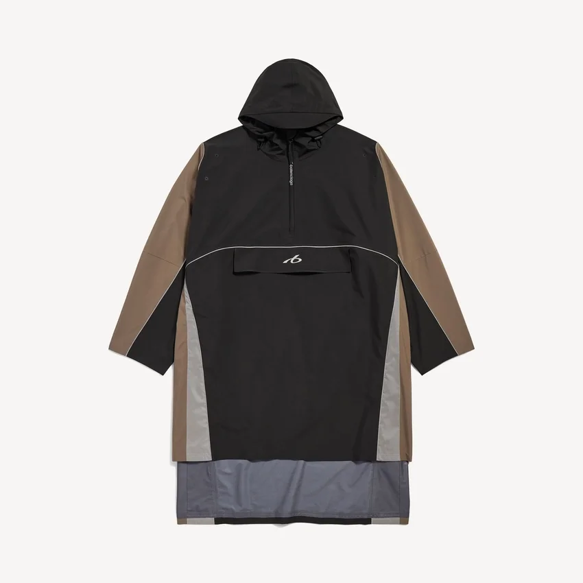 Men’s techwear poncho in black Men’s techwear poncho in black