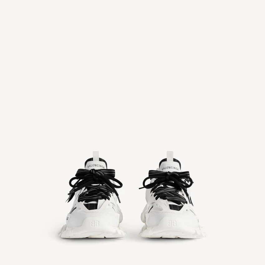 Men’s track shirt sneaker in white Men’s track shirt sneaker in white