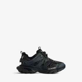 Men’s track sneaker in black