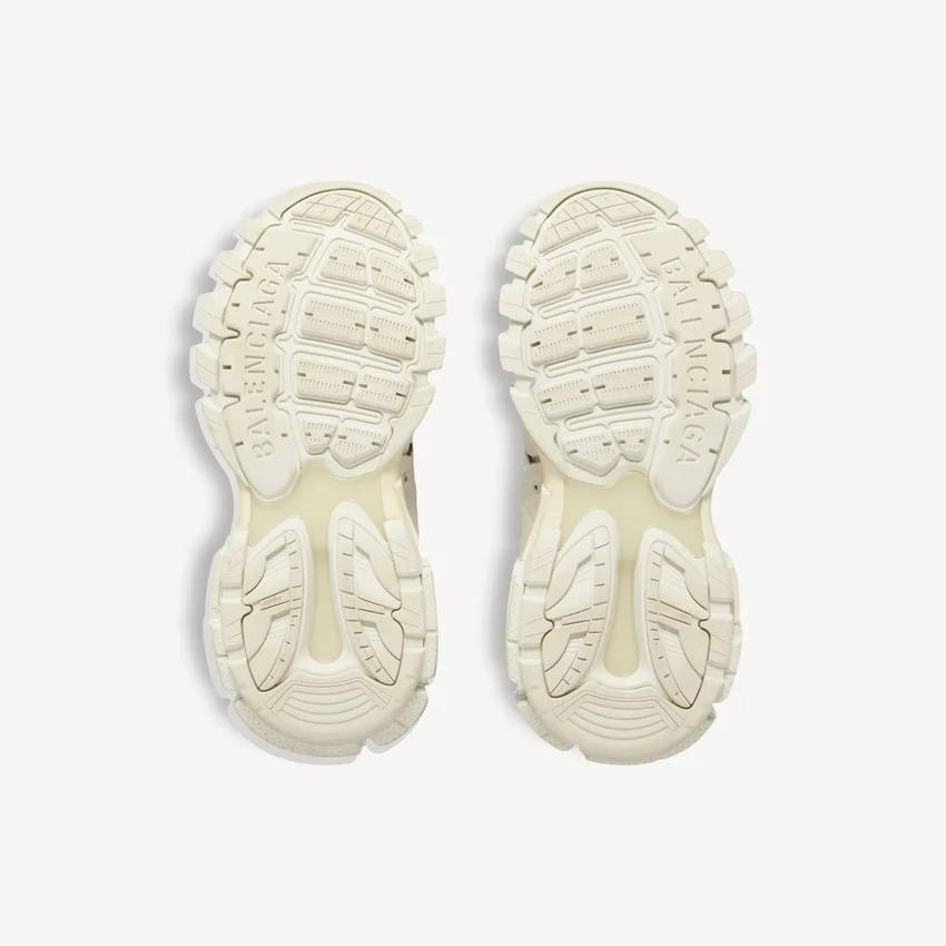 Men’s track sneaker in white Men’s track sneaker in white