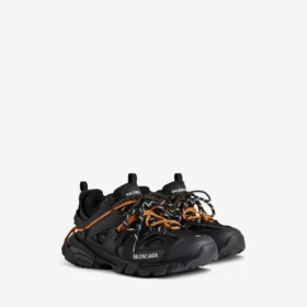 Men’s track trail laces sneaker in black/orange