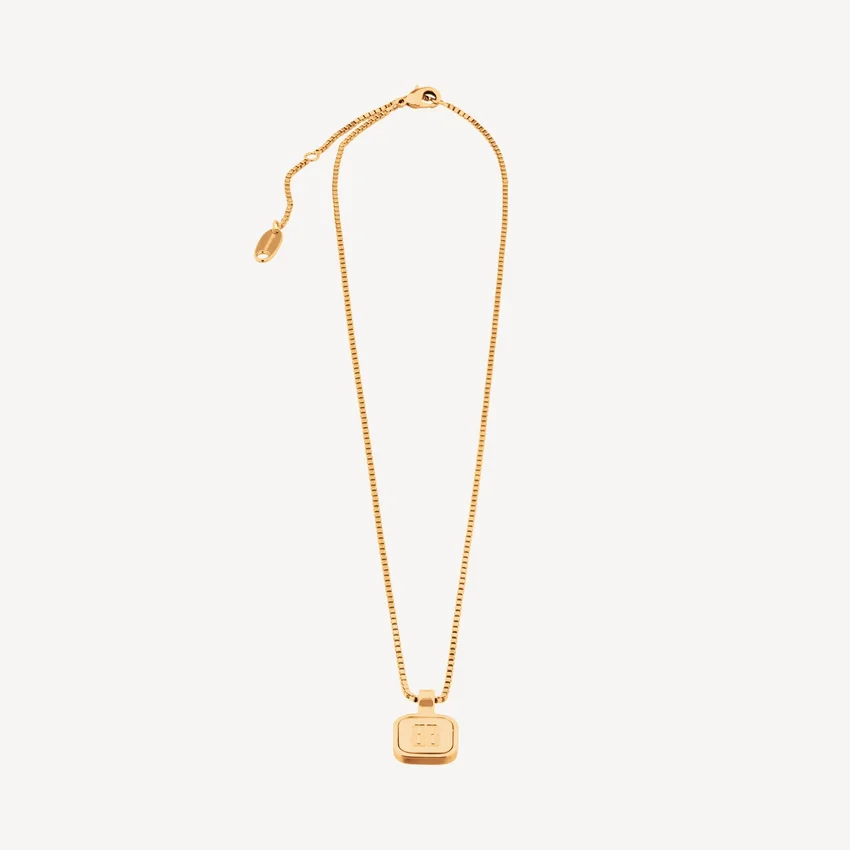 Nano square long necklace in gold Nano square long necklace in gold