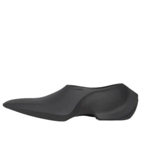 Space Shoe “Matte Black” 689242W0FOC1001