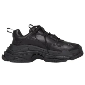 Triple S “Black” 524039W2FA51000