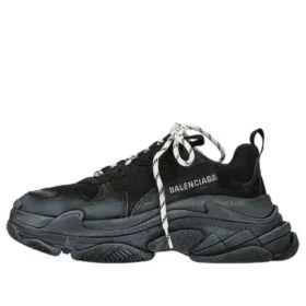 Triple S “Black” 531388W09OM1000