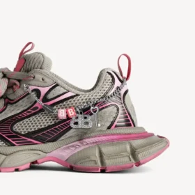 Women’s 3xl gradient sneaker with charms in grey/pink