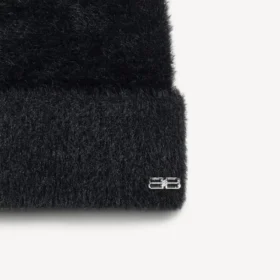 Women’s beanie in black