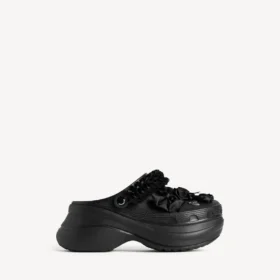 Women’s crocs™ mule jibbitz™ in black Women’s crocs™ mule jibbitz™ in black