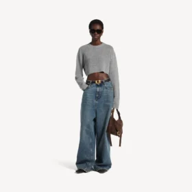 Women’s cropped crewneck in heather grey