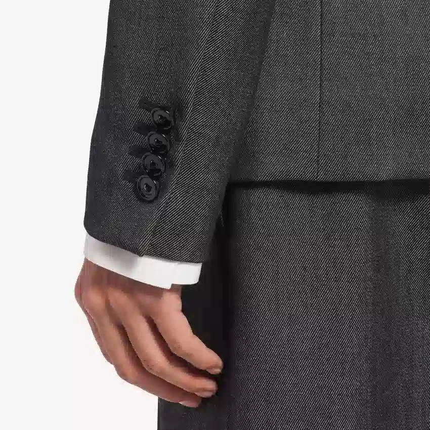 Women’s double-breasted tailored jacket in dark navy Women’s double-breasted tailored jacket in dark navy