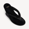 Women’s gaeta wedge thong in black