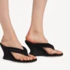 Women’s gaeta wedge thong in black