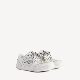 Women’s hamptons medium worn-out sneaker in white