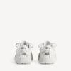 Women’s hamptons medium worn-out sneaker in white Women’s hamptons medium worn-out sneaker in white