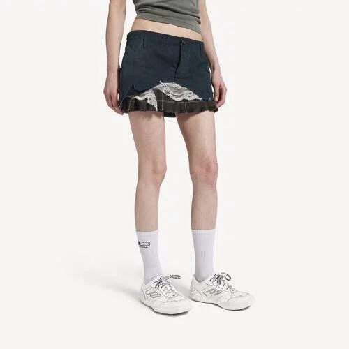Women’s hamptons medium worn-out sneaker in white Women’s hamptons medium worn-out sneaker in white