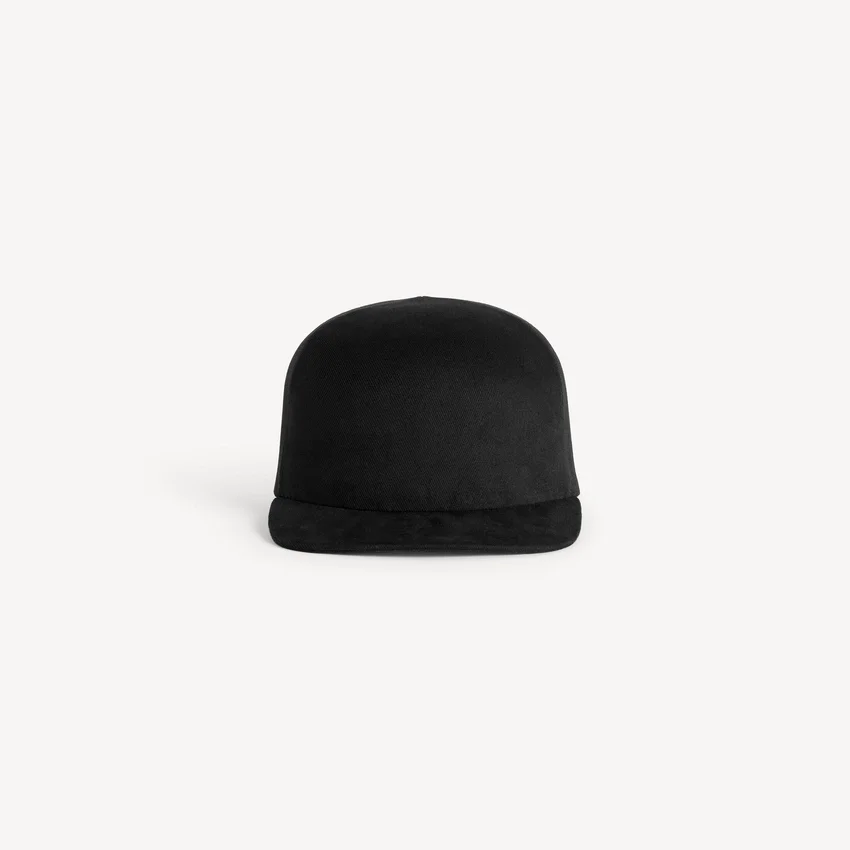 Women’s hat in black Women’s hat in black