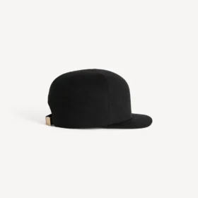 Women’s hat in black