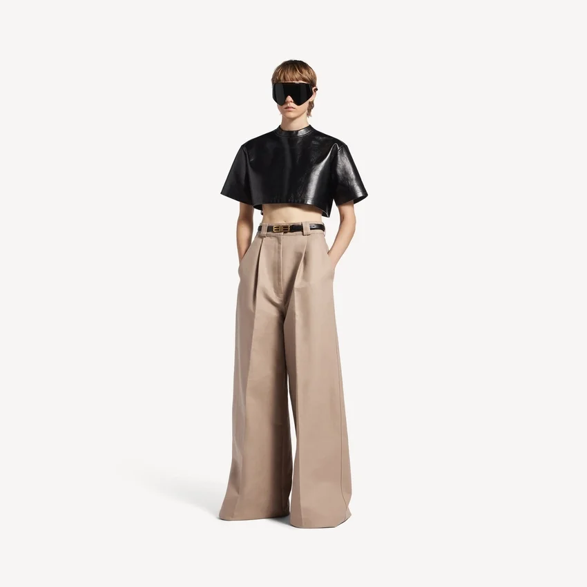 Women’s high-waist pants in dune Women’s high-waist pants in dune