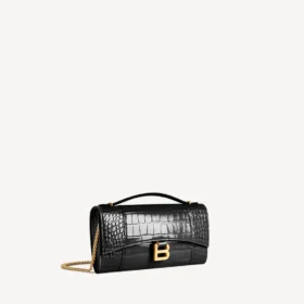 Women’s hourglass pochette with chain in black