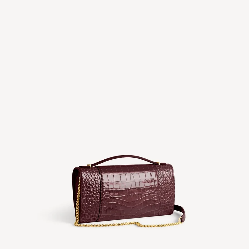 Women’s hourglass pochette with chain in dark burgundy Women’s hourglass pochette with chain in dark burgundy