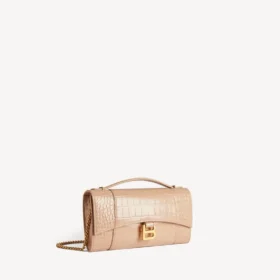 Women’s hourglass pochette with chain in nude