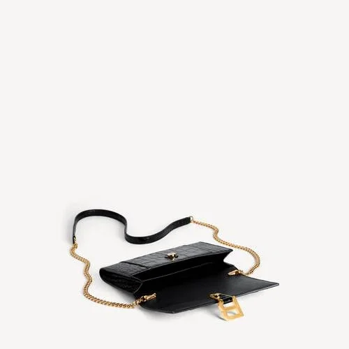 Women’s hourglass wallet on chain in black Women’s hourglass wallet on chain in black