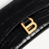 Women’s hourglass wallet on chain in black Women’s hourglass wallet on chain in black