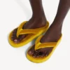 Women’s jet lag thong in mustard Women’s jet lag thong in mustard