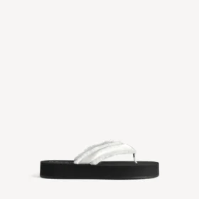 Women’s jet lag thong in off white