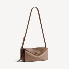 Women’s le 7 shoulder bag medium in biscuit