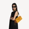 Women’s le 7 shoulder bag medium in curry