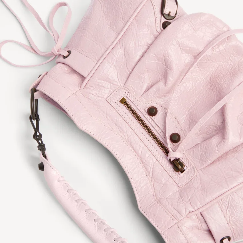 Women’s le city bucket bag small in petal pink Women’s le city bucket bag small in petal pink