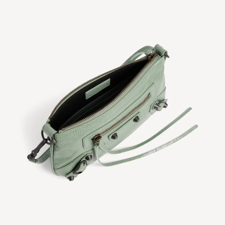 Women’s le city pouch on strap in heritage green Women’s le city pouch on strap in heritage green