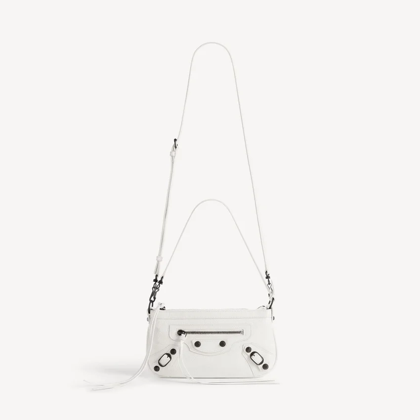 Women’s le city pouch on strap in optic white Women’s le city pouch on strap in optic white