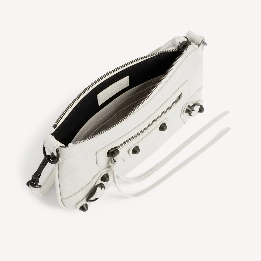 Women’s le city pouch on strap in optic white Women’s le city pouch on strap in optic white