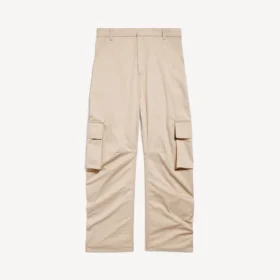 Women’s relaxed cargo pants in beige
