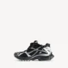 Men’s runner sneaker in black/silver Men’s runner sneaker in black/silver