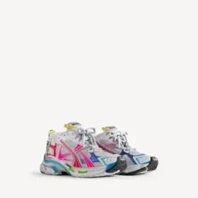 Women’s runner sneaker in multicolored